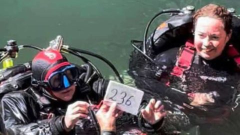New guinness record for women's cave diving